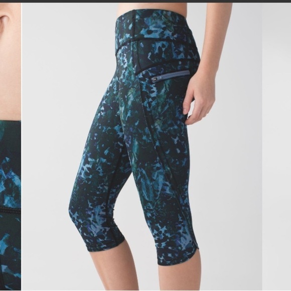 LULULEMON Run: Top Speed Crop Luxtreme Floral Backdrop Blue Black Green Size 4 - Picture 4 of 12
